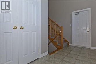 200 Regatta Dr in Welland, ON - Building Photo - Building Photo