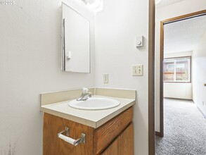 2408 NE 92nd Ave in Vancouver, WA - Building Photo - Building Photo