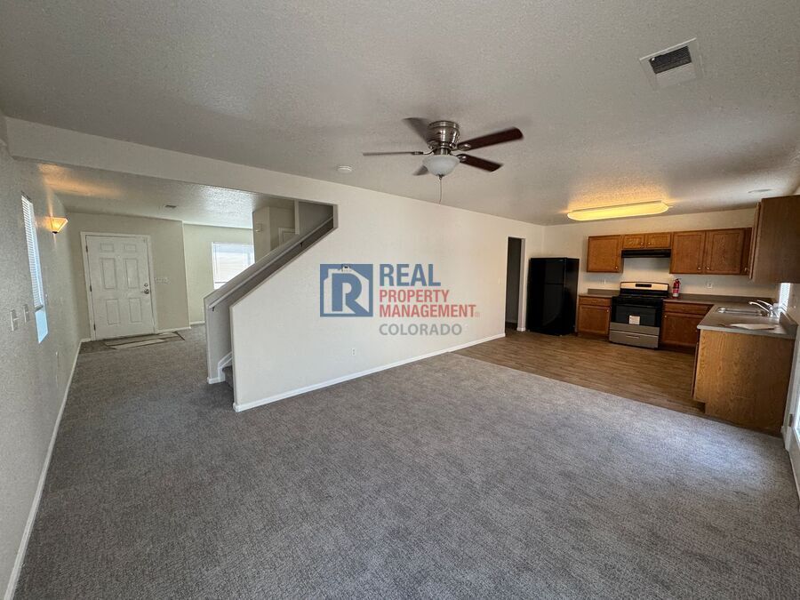 18613 E Chaffee Pl in Denver, CO - Building Photo