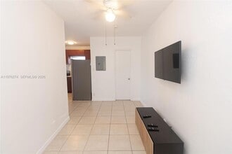 1840 Fillmore St, Unit 8 in Hollywood, FL - Building Photo - Building Photo