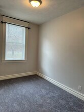 827 Market St, Unit 1 in Wheeling, WV - Foto de edificio - Building Photo