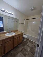 863 SE Kierra Pl in Madras, OR - Building Photo - Building Photo