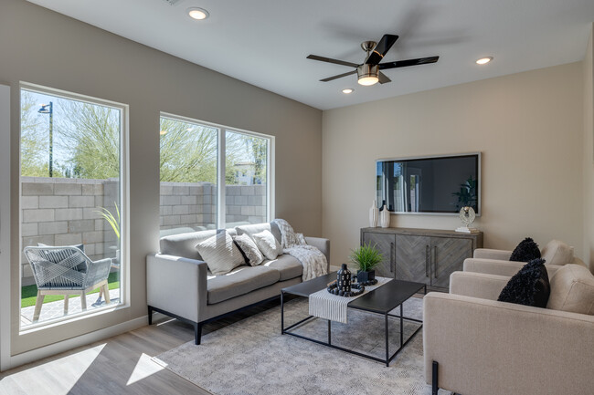 Parkview Townhomes in Surprise, AZ - Building Photo - Interior Photo