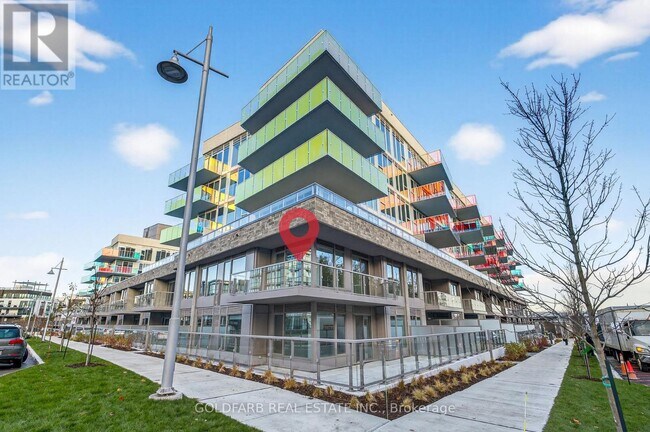 333 Sunseeker Ave in Innisfil, ON - Building Photo - Building Photo