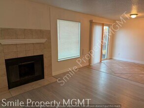 330 S Heather St in Cornelius, OR - Building Photo - Building Photo