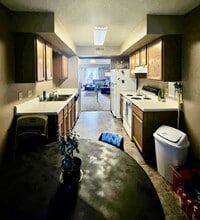 509 N 1st St, Unit #202 in Indianola, IA - Building Photo - Building Photo