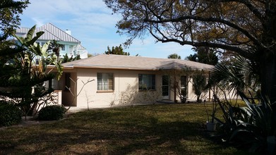 Sea Gull Apartments in Indian Rocks Beach, FL - Building Photo - Building Photo