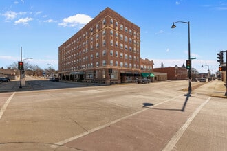 The Downtown Rogers in Beaver Dam, WI - Foto de edificio - Building Photo