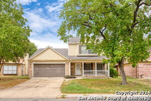 9110 Chinon in San Antonio, TX - Building Photo