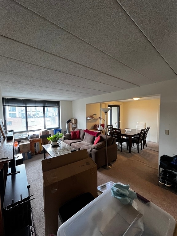 90 Brainerd Rd, Unit 411 in Boston, MA - Foto de edificio - Building Photo