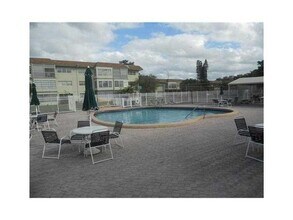 613 S State Rd 7 in Margate, FL - Building Photo - Building Photo