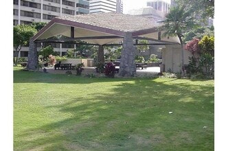 1255 Nuuanu Ave, Unit 3211 in Honolulu, HI - Building Photo - Building Photo