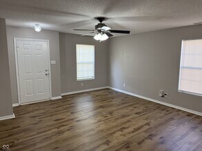 14328 Cuppola Dr in Noblesville, IN - Building Photo - Building Photo