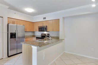 6434 Emerald Dunes Dr in West Palm Beach, FL - Building Photo - Building Photo
