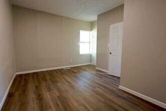 1019 S 8th St in Terre Haute, IN - Building Photo - Building Photo