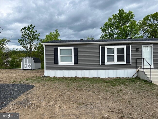 24 Dugan Ct in Hedgesville, WV - Building Photo - Building Photo