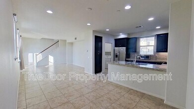 430 Silk Tree in Irvine, CA - Building Photo - Building Photo