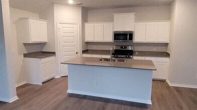 556 Meadow Run Dr in Van Alstyne, TX - Building Photo - Building Photo