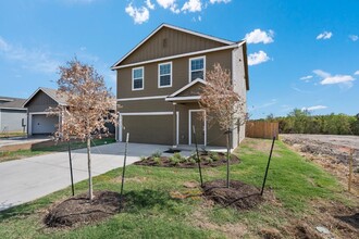 575 Gabbro Gdns in Maxwell, TX - Building Photo - Building Photo