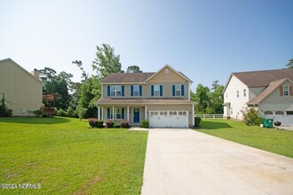 410 Whirlaway Blvd in Sneads Ferry, NC - Building Photo - Building Photo