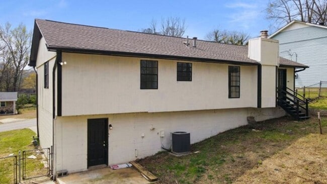 1748 Sonia Dr in Birmingham, AL - Building Photo - Building Photo