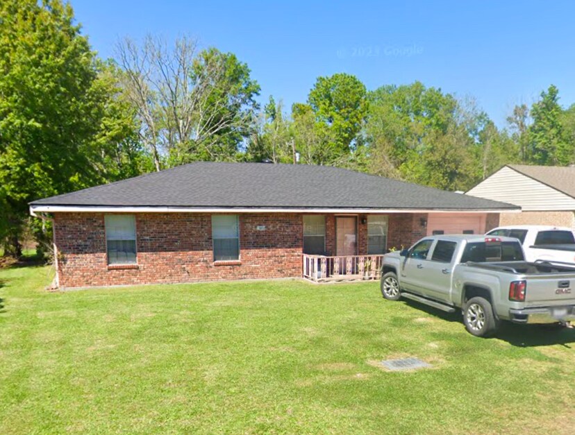 605 Linda Ann Ave in Gray, LA - Building Photo