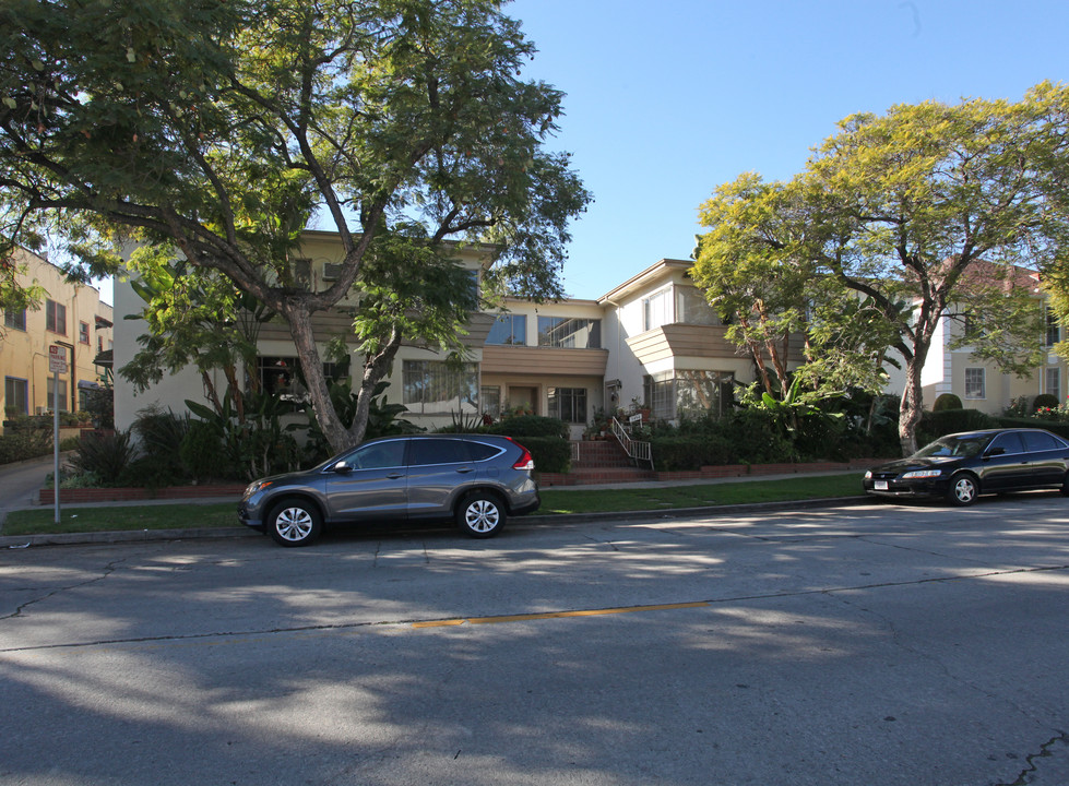 3494 Rowena Ave in Los Angeles, CA - Building Photo