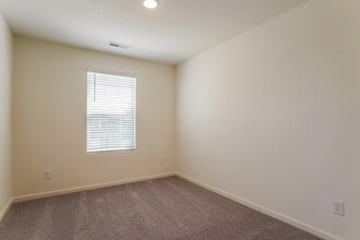 108 N Chubb Rdg in Clayton, NC - Building Photo - Building Photo