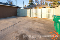 Cat Friendly Basement Suite with Driveway ... in Lethbridge, AB - Building Photo - Building Photo