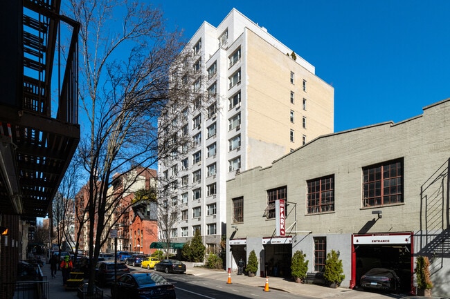 The Pembroke in New York, NY - Building Photo - Building Photo