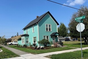 802 Cherry Ave in Sumner, WA - Building Photo