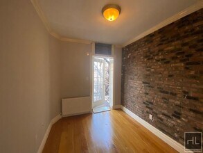 East 5th Street in New York, NY - Building Photo - Building Photo