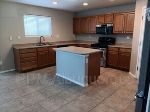 6523 Avenida Madrid NW in Albuquerque, NM - Building Photo - Building Photo