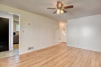 3015 W Eloika Ave in Spokane, WA - Building Photo - Building Photo