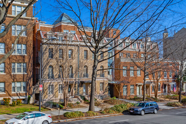 2801 Connecticut Ave NW in Washington, DC - Building Photo - Building Photo