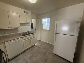 425 S Church St, Unit #2 in Athens, GA - Building Photo - Building Photo