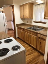 1821 Northwestern Ave in Anchorage, AK - Building Photo