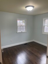 46 Weston St in Huntington Station, NY - Building Photo - Building Photo