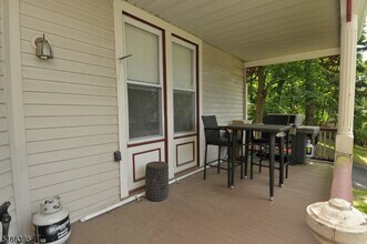76 Western Ave in Morristown, NJ - Building Photo - Building Photo