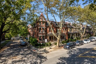 Victorian Quarters in Columbus, OH - Building Photo - Building Photo