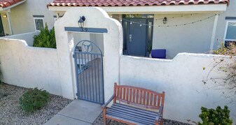 1999 W Canyon View Dr in Saint George, UT - Building Photo