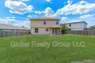 109 Starling Creek in New Braunfels, TX - Building Photo - Building Photo