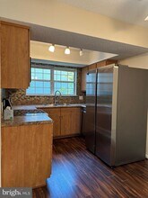 12011 Golf Ridge Ct in Fairfax, VA - Building Photo - Building Photo