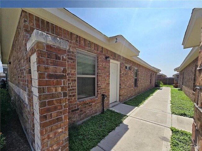 property at 2806 E Eisenhower Ave