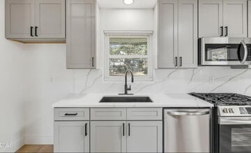 413 Solar Dr in Raleigh, NC - Building Photo - Building Photo