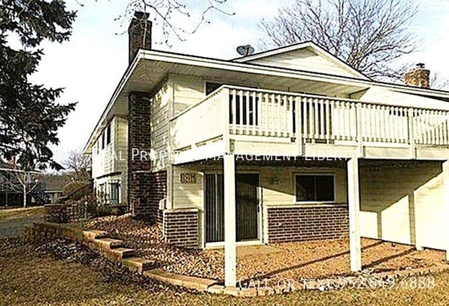 10425 Decatur Cir in Minneapolis, MN - Building Photo - Building Photo