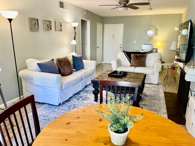 4111 Summertime Ln, Unit 4111 in Culver City, CA - Building Photo - Building Photo