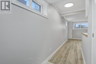 775 Trojan Ave in Ottawa, ON - Building Photo - Building Photo