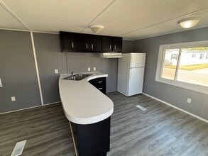 831 N Pontiac Trail in Walled Lake, MI - Building Photo - Building Photo