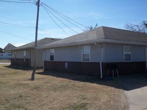 219-241 S Jefferson St in Walnut Grove, MO - Building Photo - Building Photo